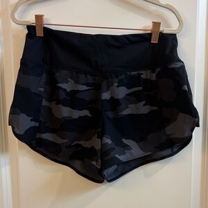 Athleta Run Free Black Camo Athletic Shorts